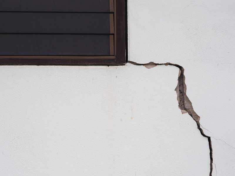Foundation Crack Repair in Dover, FL